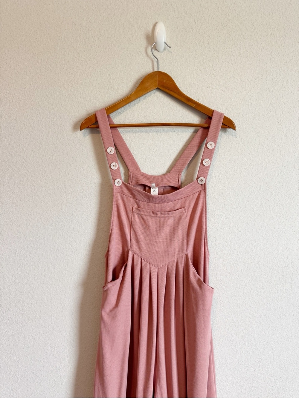 Halara Rose Pink Waffle Wide Leg Pleated Overalls Jumpsuit Size Medium - Picture 3 of 11